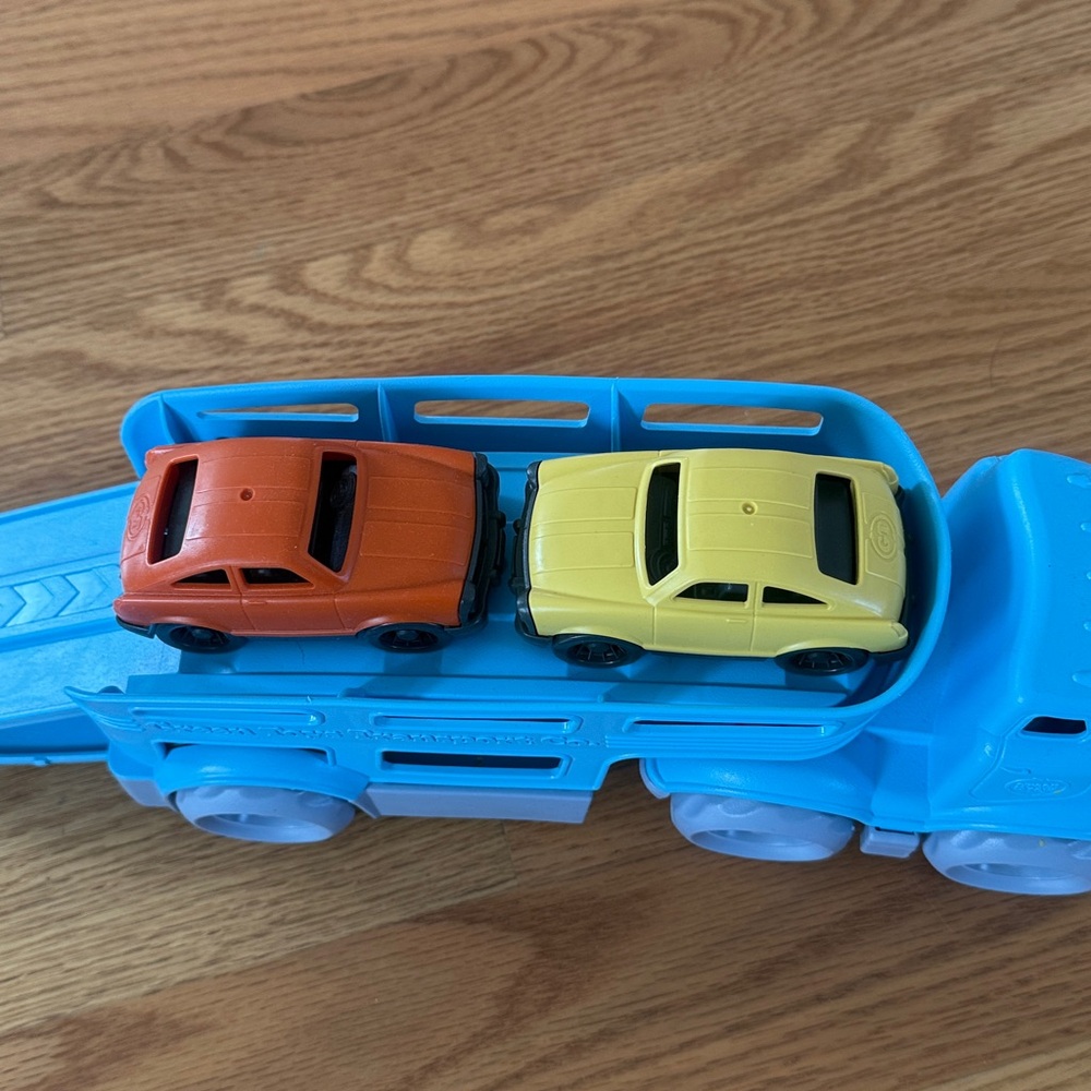 Green Toys Car Carrier CB2 - Picture 7 of 8
